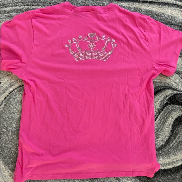 New PINK Victoria's Secret Shirt (L) Short Sleeve Campus Logo top NWT - Picture 1 of 5